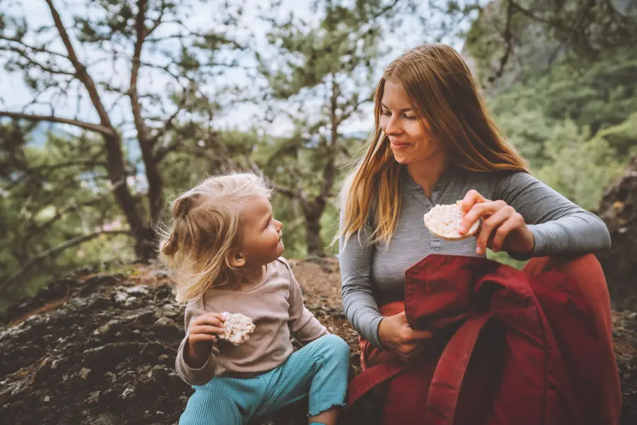 Best Hiking Snacks for Kids